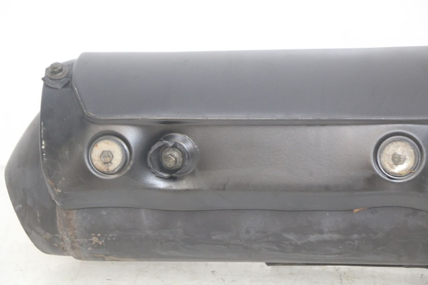 photo de POT ECHAPPEMENT HONDA SCV LEAD 100 (2003 - 2007) - Zoom composants