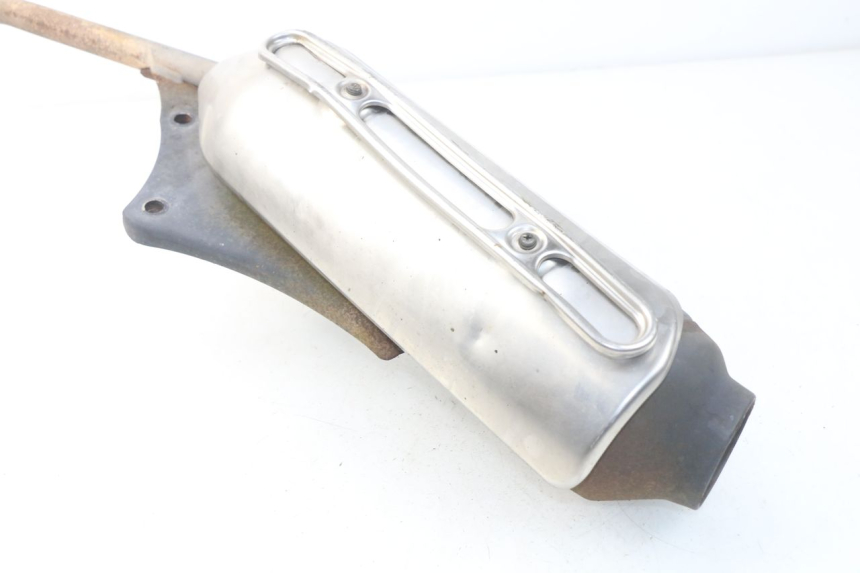 photo de POT ECHAPPEMENT HONDA SES DYLAN 125 (2002 - 2006) - Gros plan technique