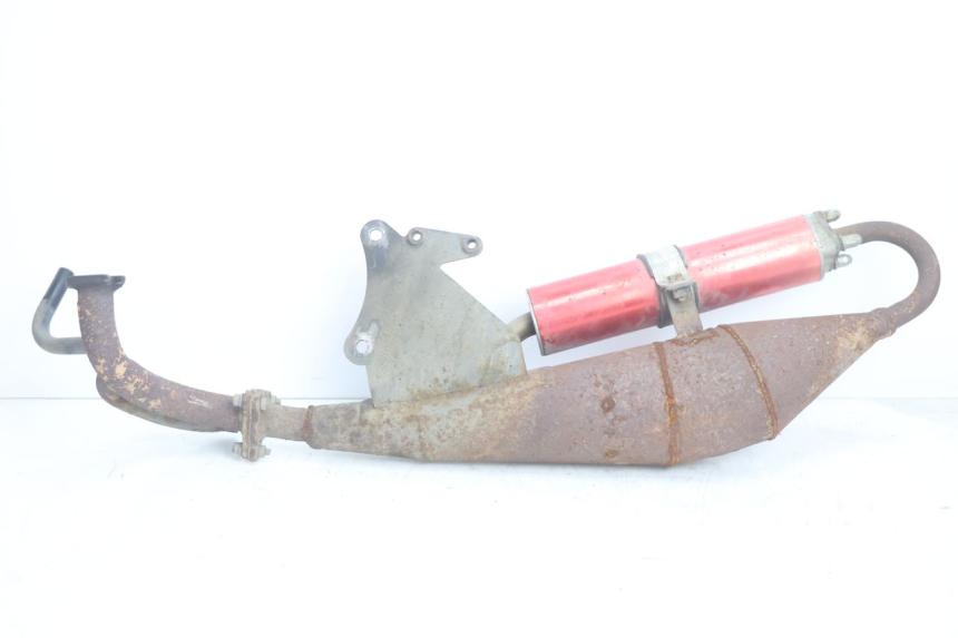photo de POT ECHAPPEMENT RIDE SLASH 2T 50 (2012 - 2014) - Points de fixation