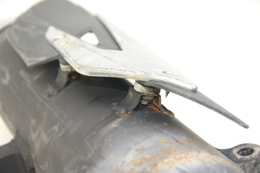 photo de POT ECHAPPEMENT RAZZO STEED 125 (2012 - 2018) - Détail de la pièce