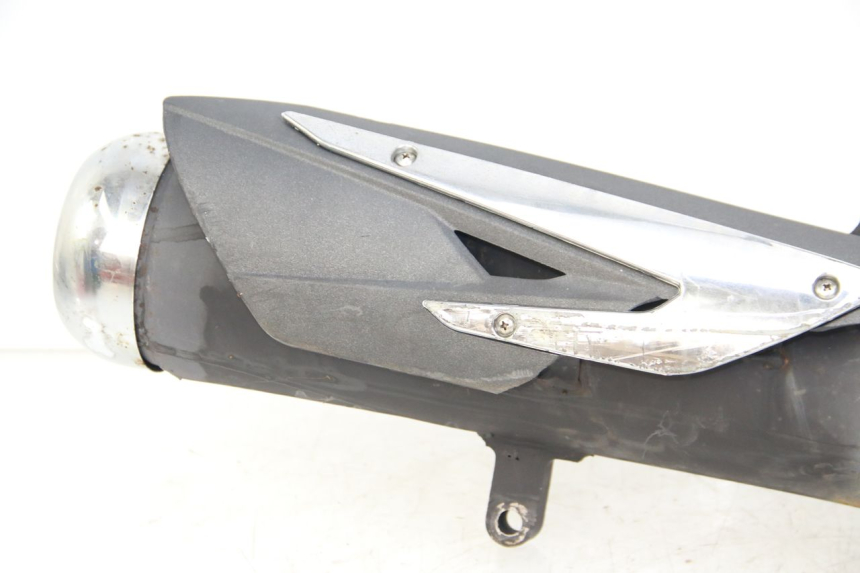 photo de POT ECHAPPEMENT RAZZO STEED 125 (2012 - 2018) - Zoom composants