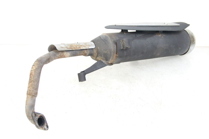 photo de POT ECHAPPEMENT RAZZO STEED 125 (2012 - 2018) - Points de fixation