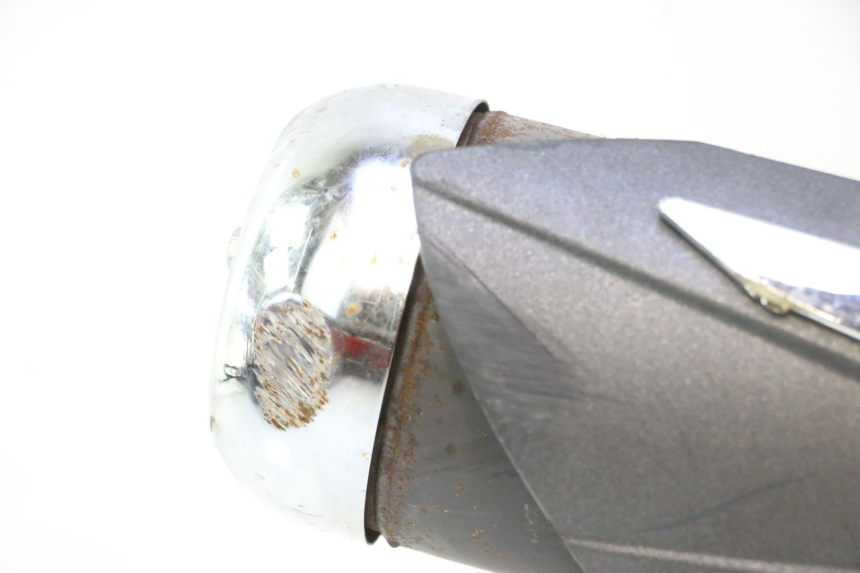 photo de POT ECHAPPEMENT RAZZO STEED 125 (2012 - 2018) - Zoom état d’usage
