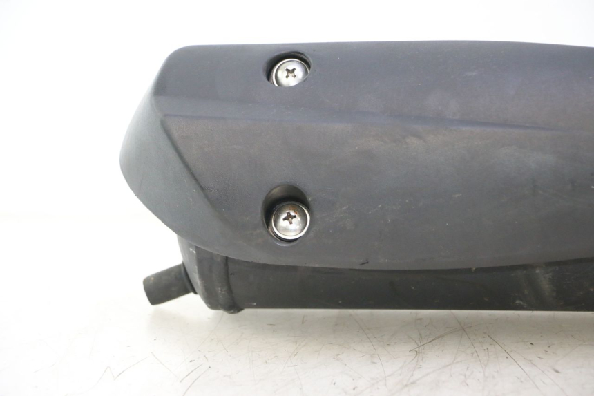photo de POT ECHAPPEMENT VASTRO STREET S 50 (2016 - 2021) - Vue rapprochée