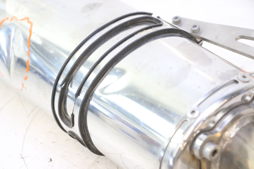 photo de POT ECHAPPEMENT SUZUKI SV S 650 (2003 - 2009) - Aperçu profil