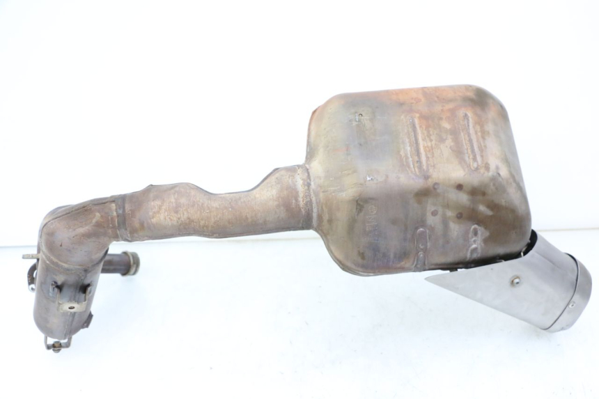 photo de POT ECHAPPEMENT YAMAHA TRACER 7 700 (2020 - 2024) - Points de fixation