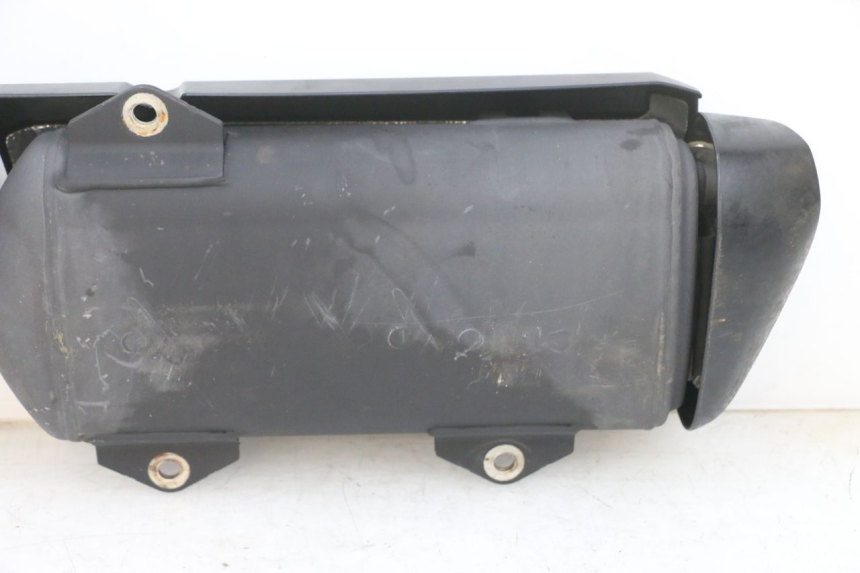 photo de POT ECHAPPEMENT YAMAHA TRICITY 300 (2020 - 2024) - Points de fixation