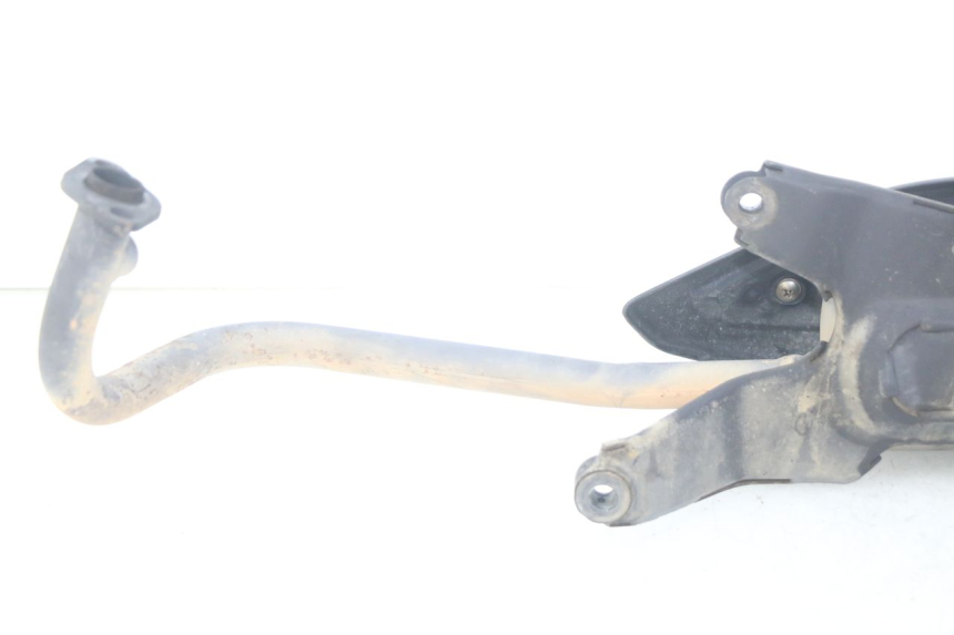 photo de POT ECHAPPEMENT PEUGEOT TWEET 4T 50 (2010 - 2014) - Gros plan technique