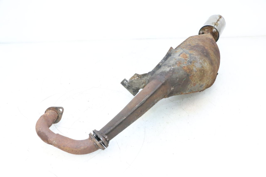 photo de POT ECHAPPEMENT PIAGGIO TYPHOON 50 (2000 - 2009) - Points de fixation