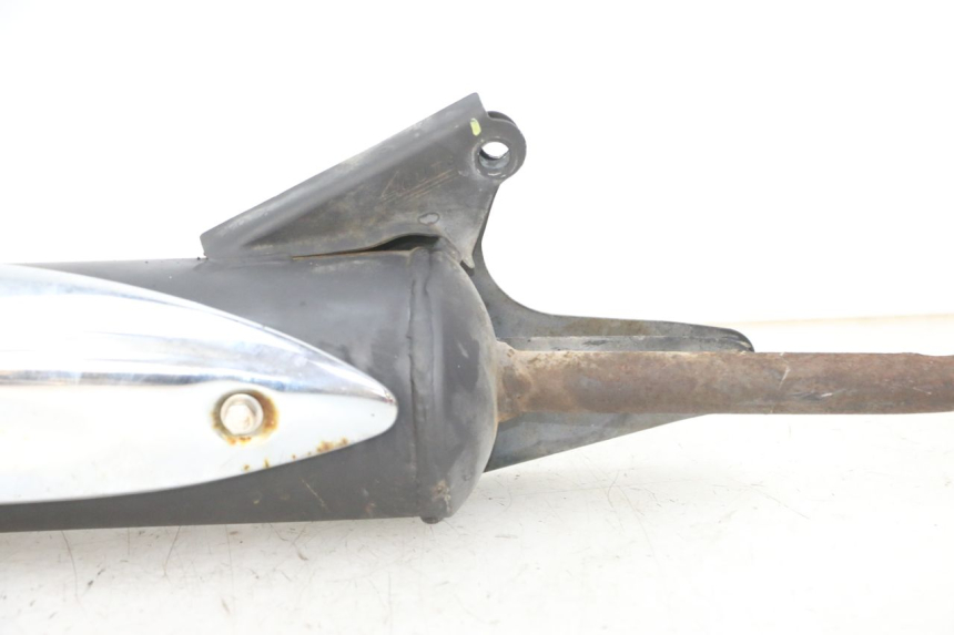 photo de POT ECHAPPEMENT UNIVERSAL BIKE ZN50QT-11B 50 (2018 - 2021) - Points de fixation