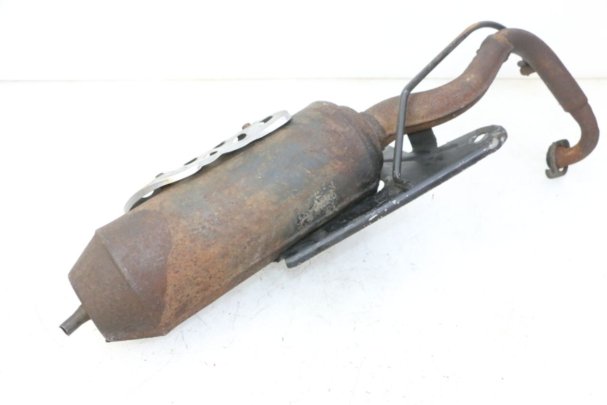 photo de POT ECHAPPEMENT PEUGEOT VIVACITY NEW 2T 50 (2008 - 2017) - Gros plan technique