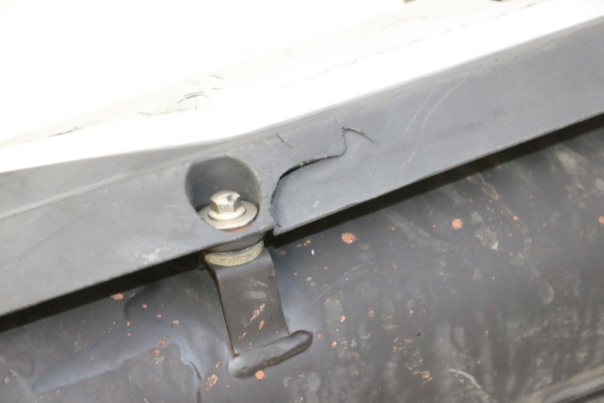 photo de POT ECHAPPEMENT PEUGEOT VIVACITY NEW 4T 50 (2008 - 2017) - Détail de la pièce