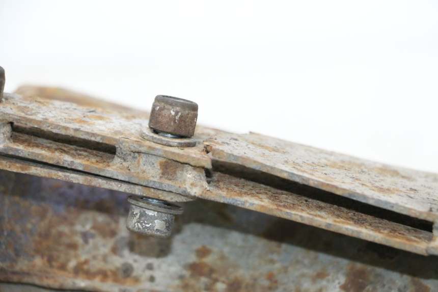 photo de POT ECHAPPEMENT PEUGEOT VIVACITY 50 (1998 - 2003) - Points de fixation