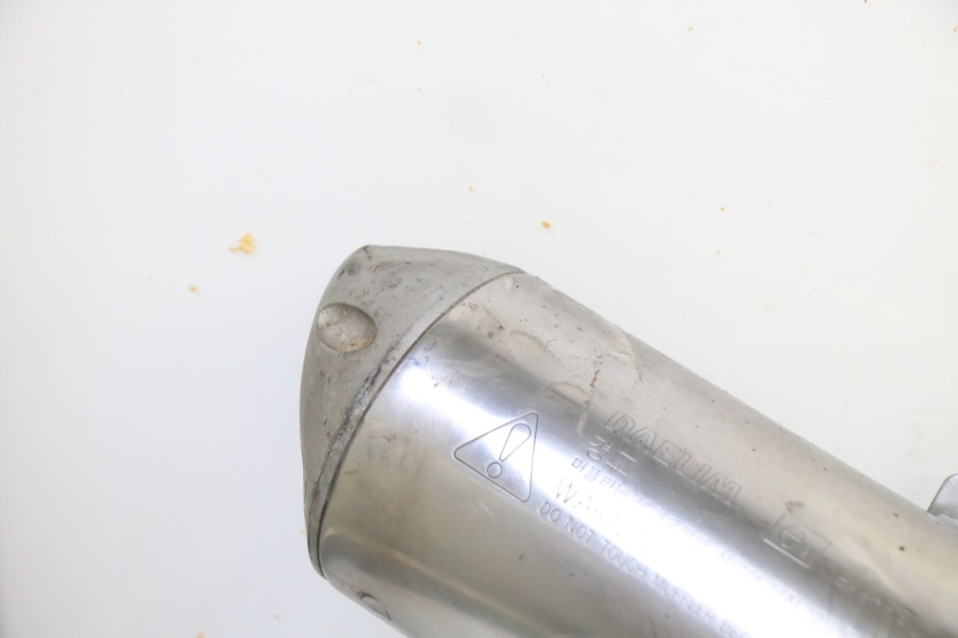 photo de POT ECHAPPEMENT DAELIM VJ ROADWIN FI 125 (2008 - 2017) - Autre angle de vue