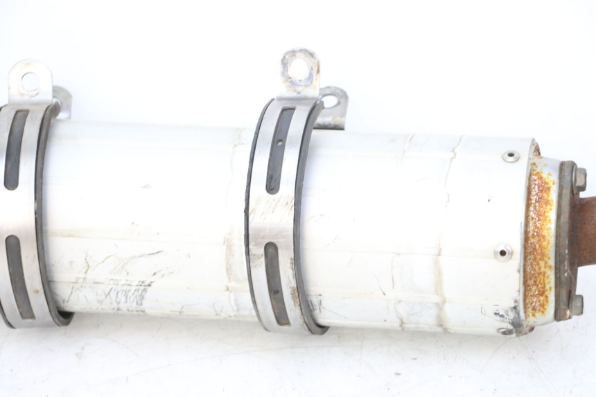 photo de POT ECHAPPEMENT VONROAD YIBEN 125 (2006 - 2010) - Vue rapprochée