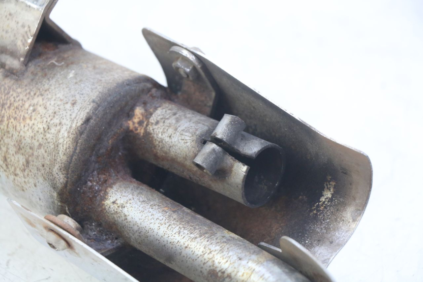 photo de POT ECHAPPEMENT HONDA VT C SHADOW 125 (1999 - 2007) - Points de fixation