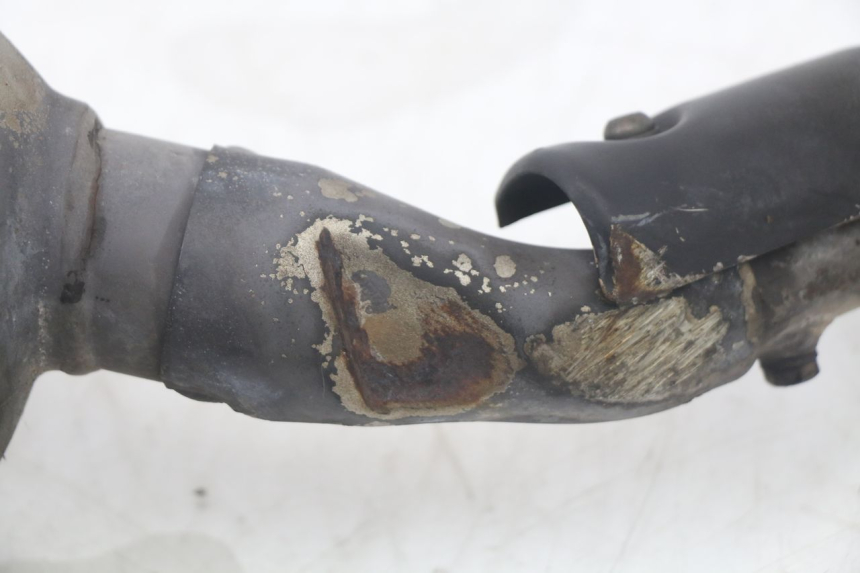 photo de POT ECHAPPEMENT YAMAHA XMAX X-MAX 125 (2006 - 2009) - Points de fixation