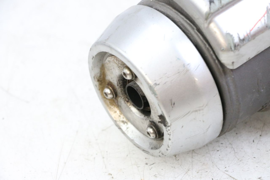 photo de POT ECHAPPEMENT YAMAHA XMAX X-MAX 125 (2006 - 2009) - Détails caractéristiques