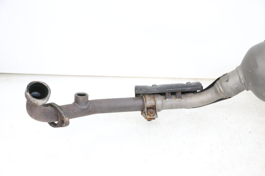 photo de POT ECHAPPEMENT YAMAHA XMAX X-MAX 125 (2006 - 2009) - Points de fixation