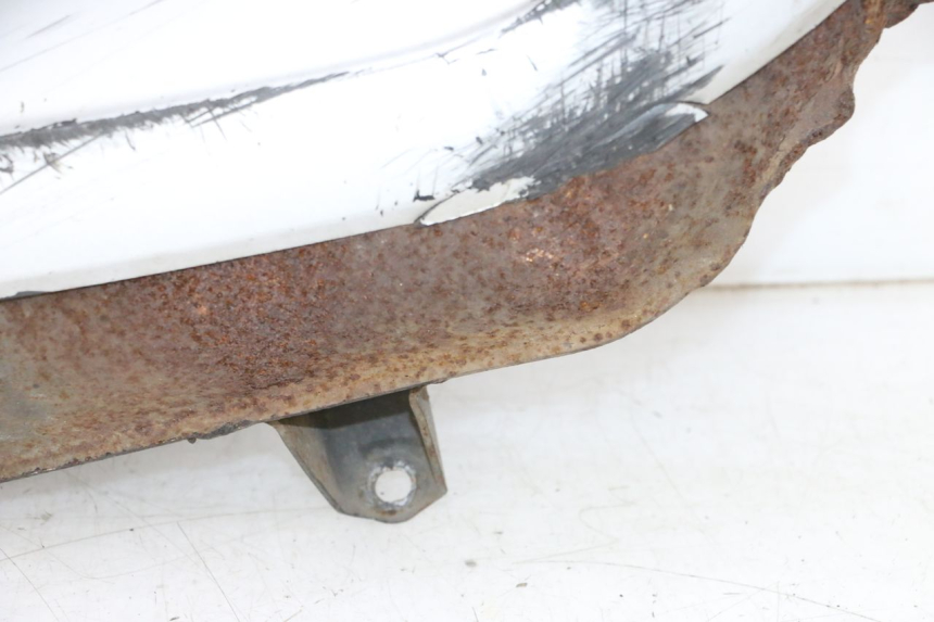 photo de POT ECHAPPEMENT PIAGGIO X8 125 (2004 - 2007) - Zoom composants