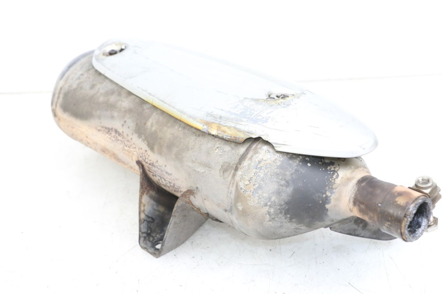 photo de POT ECHAPPEMENT PIAGGIO X9 125 (2000 - 2003) - Points de fixation