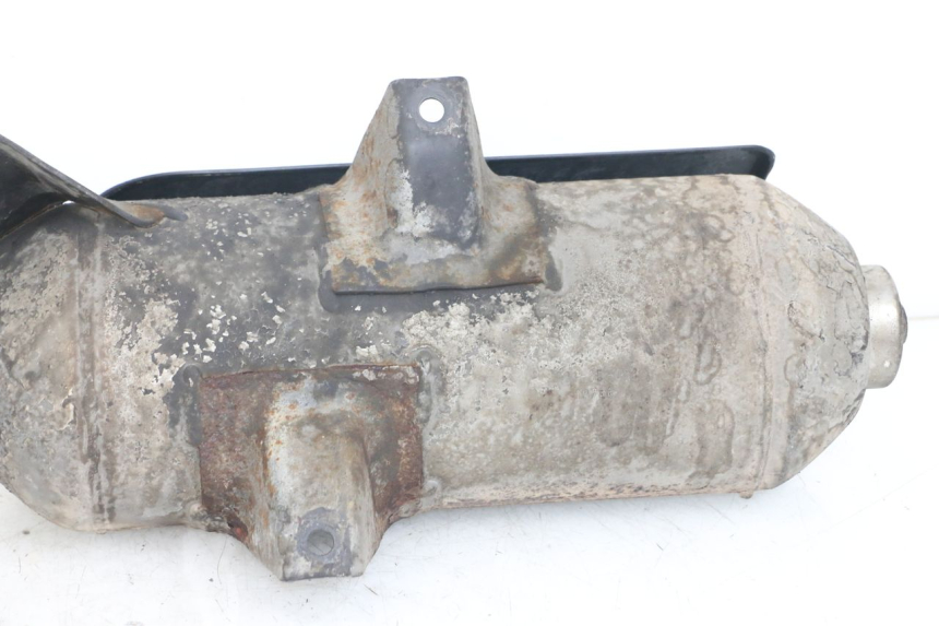 photo de POT ECHAPPEMENT PIAGGIO XEVO - X EVO 125 (2007 - 2017) - Gros plan technique
