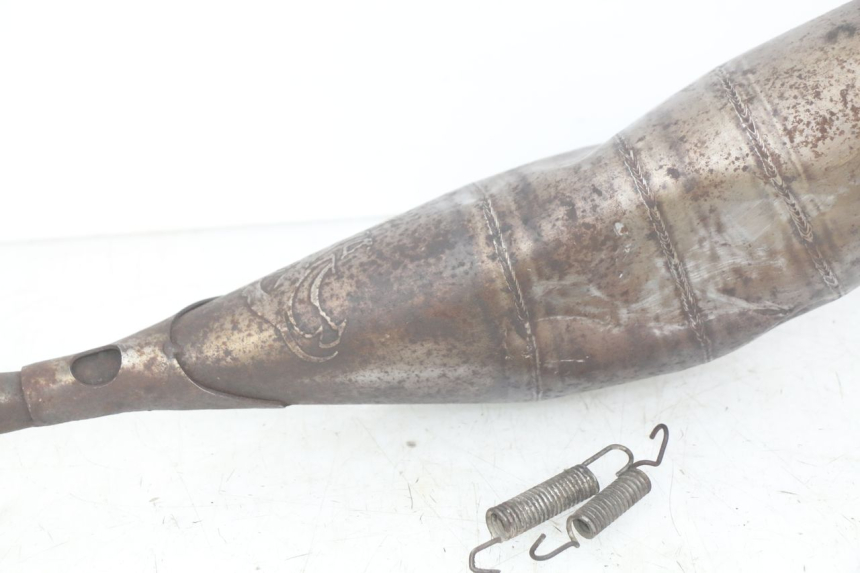 photo de POT ECHAPPEMENT PEUGEOT XP6 50 (2006 - 2011) - Zoom qualité