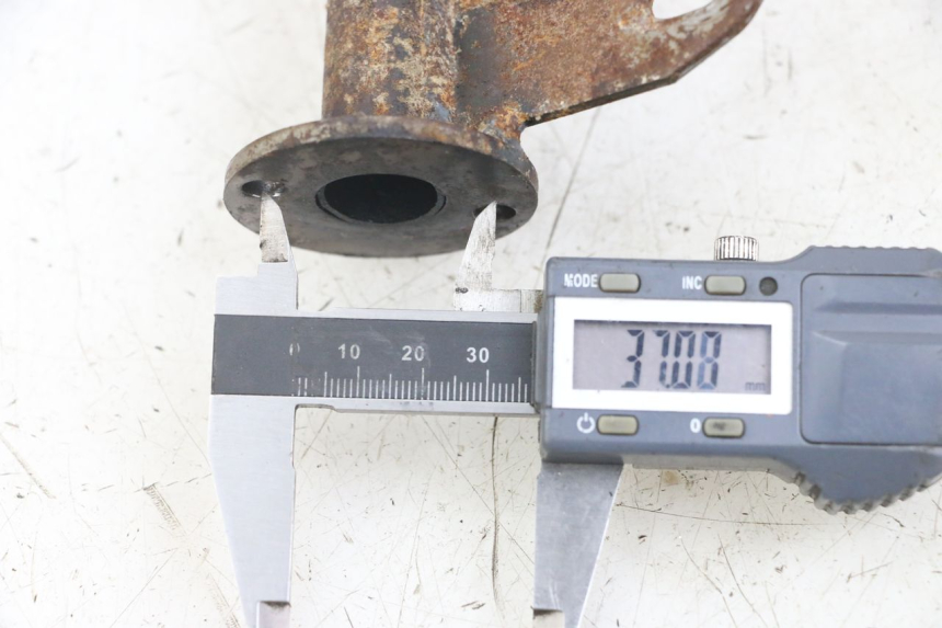 photo de POT ECHAPPEMENT PEUGEOT XP6 50 (1997 - 2003) - Zoom composants