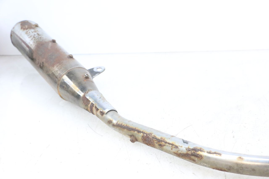 photo de POT ECHAPPEMENT SYM XS 125 (2007 - 2016) - Autre angle de vue