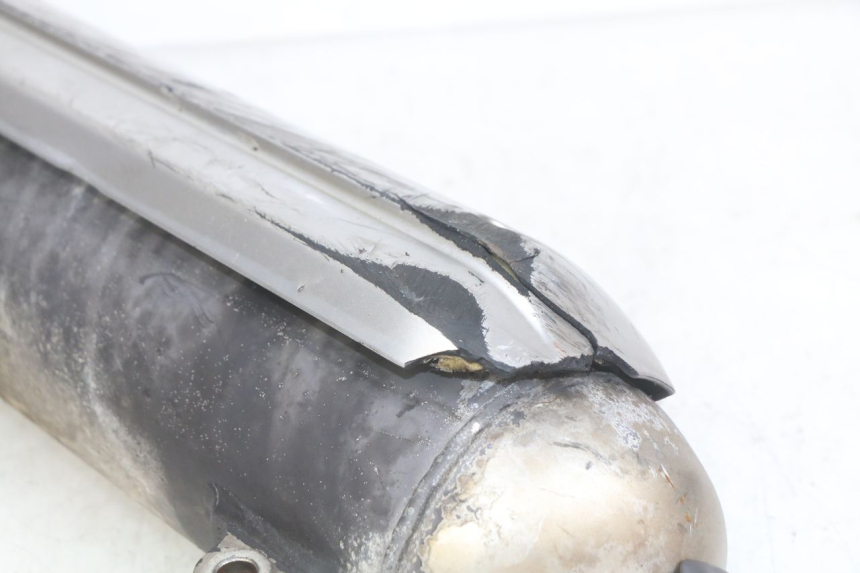 photo de POT ECHAPPEMENT YAMAHA YP MAJESTY 125 (2007 - 2010) - Autre angle de vue