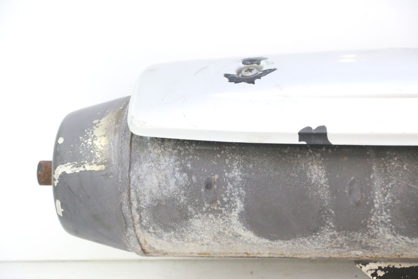 photo de POT ECHAPPEMENT YAMAHA YP MAJESTY 125 (2002 - 2006) - Détail de la pièce