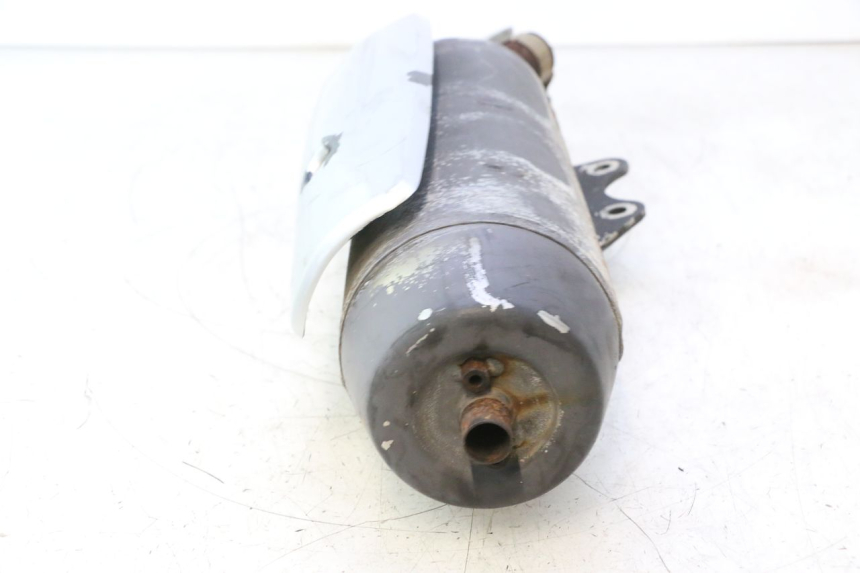 photo de POT ECHAPPEMENT YAMAHA YP MAJESTY 125 (2002 - 2006) - Points de fixation