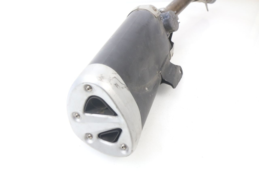 photo de POT ECHAPPEMENT KAWASAKI Z ABS 750 (2007 - 2013) - Autre angle de vue