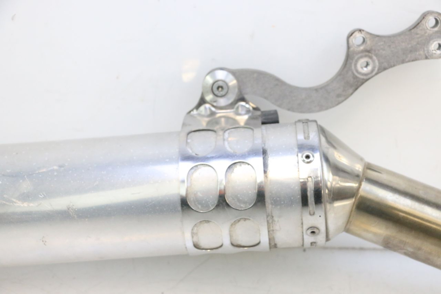 photo de POT ECHAPPEMENT KAWASAKI ZX-6R ZX6R 600 (2000 - 2002) - Zoom composants