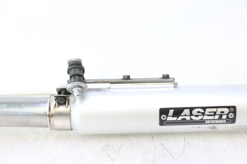 photo de POT ECHAPPEMENT KAWASAKI ZZR 600 (1995 - 2004) - Vue d’ensemble