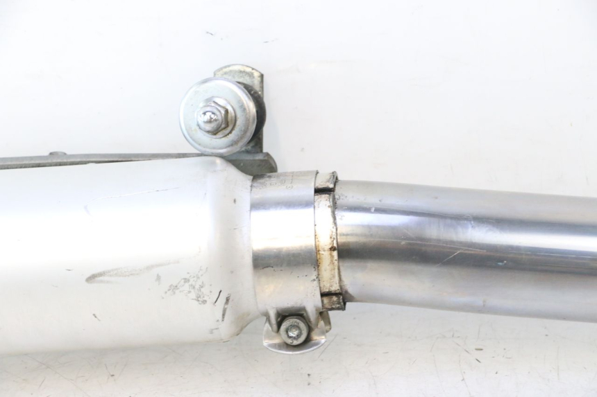 photo de POT ECHAPPEMENT KAWASAKI ZZR 600 (1995 - 2004) - État de surface