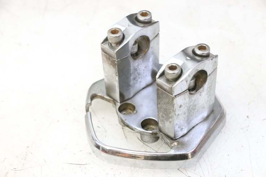 photo de POTENCE KYMCO AGILITY NAKED RENOUVO 2T 50 (2011 - 2018) - Détail de la pièce