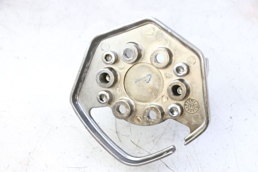 photo de POTENCE KYMCO AGILITY NAKED RENOUVO 2T 50 (2011 - 2018) - Gros plan technique