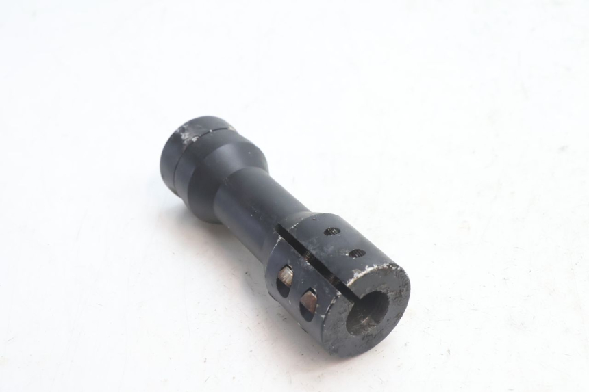 photo de POTENCE MBK BOOSTER SPIRIT 50 (1999 - 2003) - Gros plan technique