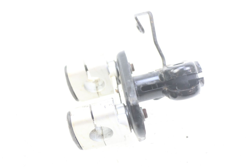 photo de POTENCE YAMAHA BW'S BWS 125 (2010 - 2013) - Autre angle de vue