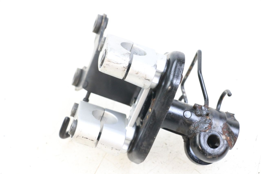 photo de POTENCE YAMAHA BW'S BWS 125 (2010 - 2013) - Détail de la pièce