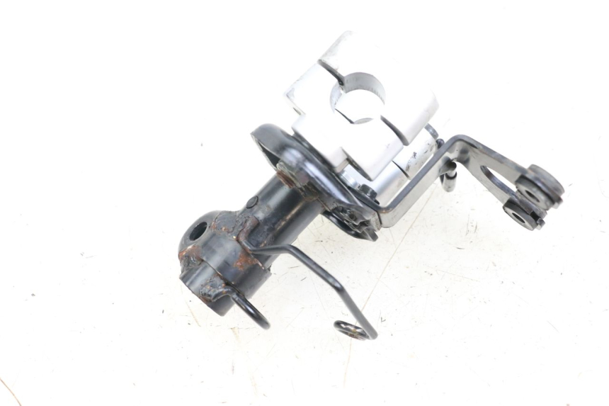 photo de POTENCE YAMAHA BW'S BWS 125 (2010 - 2013) - Autre angle de vue