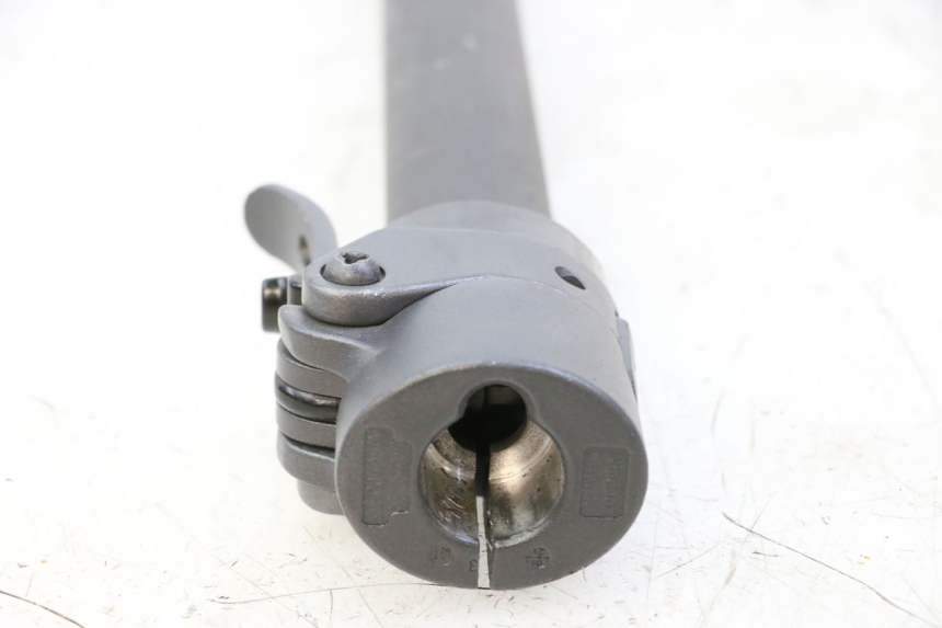 photo de POTENCE SEGWAY NINEBOT F40E 1 - Gros plan technique