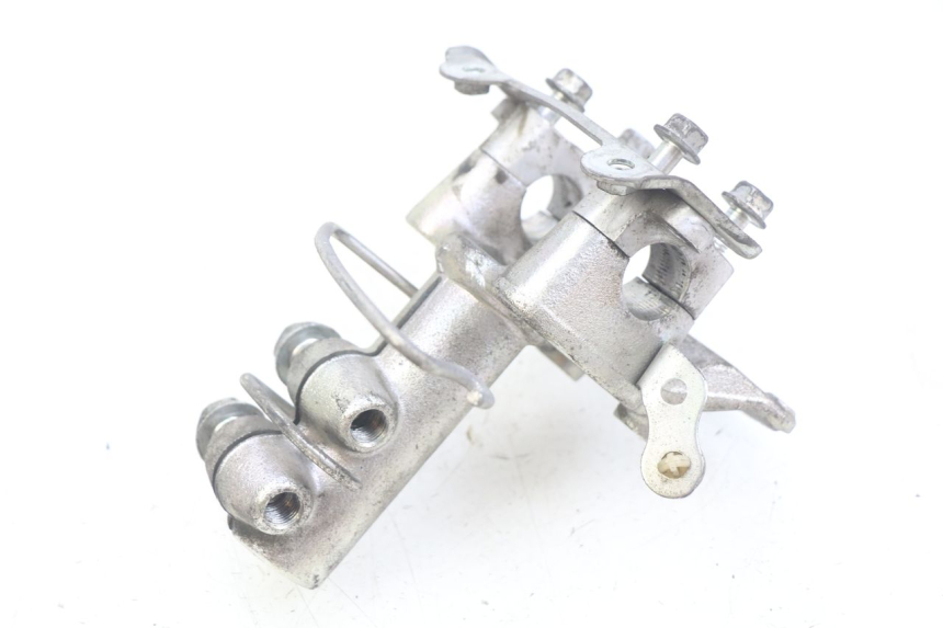 photo de POTENCE HONDA FJS SILVERWING SILVER WING 400 (2009 - 2016) - Vue principale