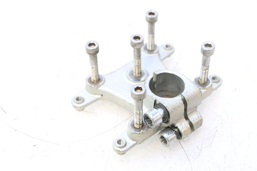 photo de POTENCE GILERA GP 800 (2007 - 2013) - Autre angle de vue