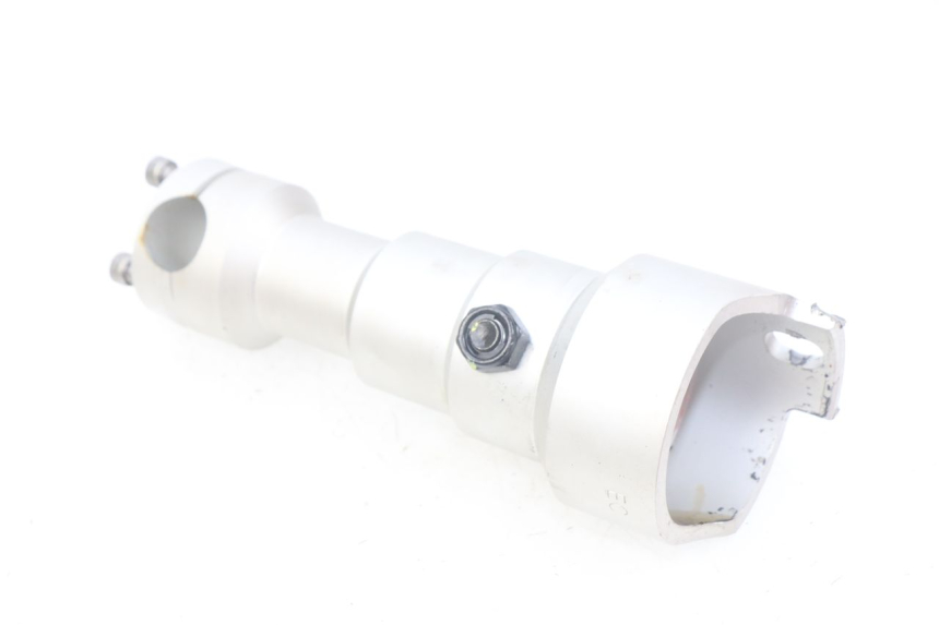 photo de POTENCE PEUGEOT STREETZONE 4T 50 (2018 - 2023) - Autre angle de vue