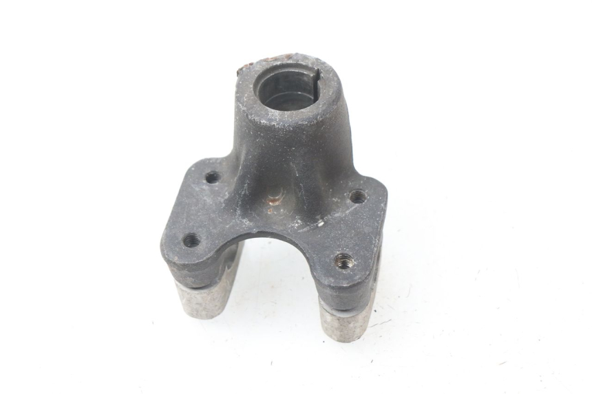 photo de POTENCE YAMAHA XMAX X-MAX 125 (2006 - 2009) - Gros plan technique