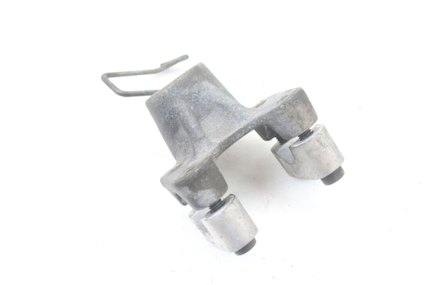 photo de POTENCE YAMAHA X-MAX XMAX ABS 250 (2010 - 2014) - Points de fixation