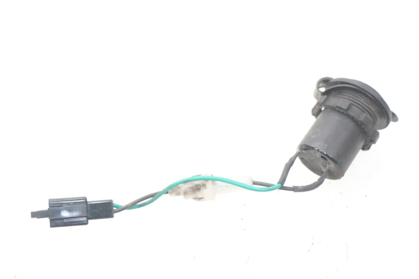 photo de PRISE ALLUME CIGARE KYMCO AGILITY CITY 2T 50 (2008 - 2016) - Zoom état d’usage