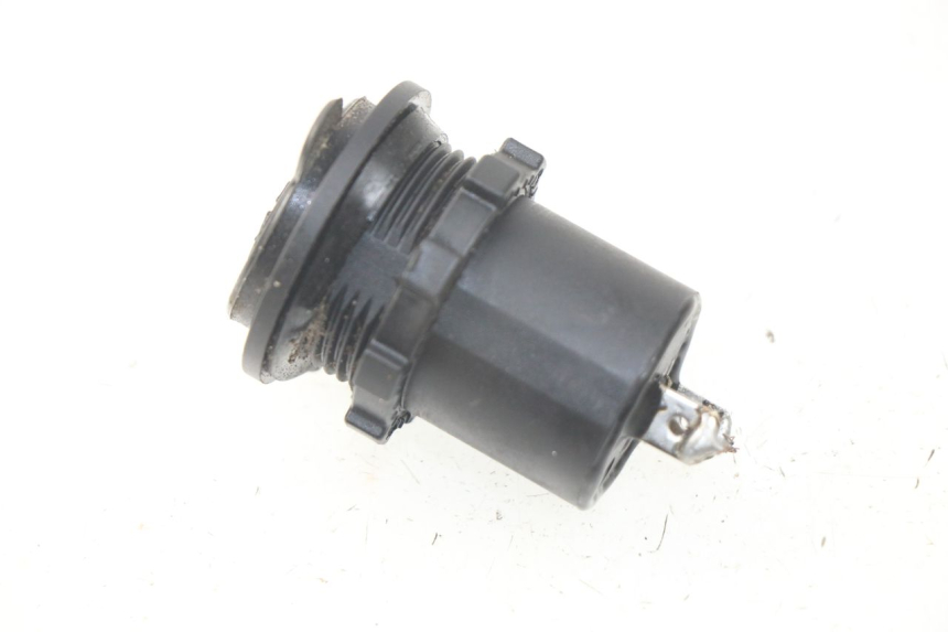 photo de PRISE ALLUME CIGARE KYMCO AGILITY CITY 4T 50 (2008 - 2016) - Zoom état d’usage